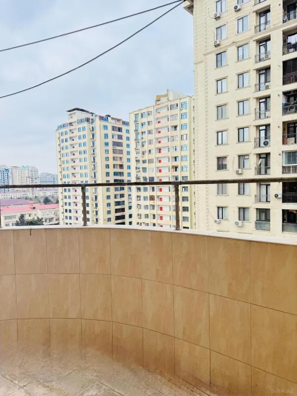 Satılır 2 otaqlı mənzil 65 m²