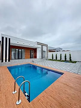 Satılır 4 otaqlı həyət evi 180 m²