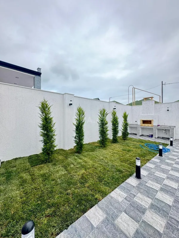 Satılır 4 otaqlı həyət evi 180 m²