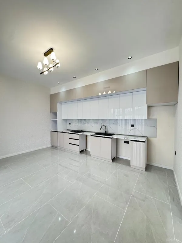 Satılır 4 otaqlı həyət evi 180 m²