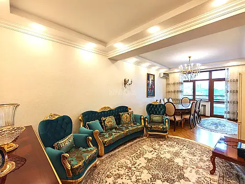 Satılır 3 otaqlı mənzil 106 m² — Bakı, Nizami 3 otaq 106.00 m²
