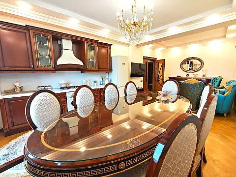 Satılır 3 otaqlı mənzil 106 m²