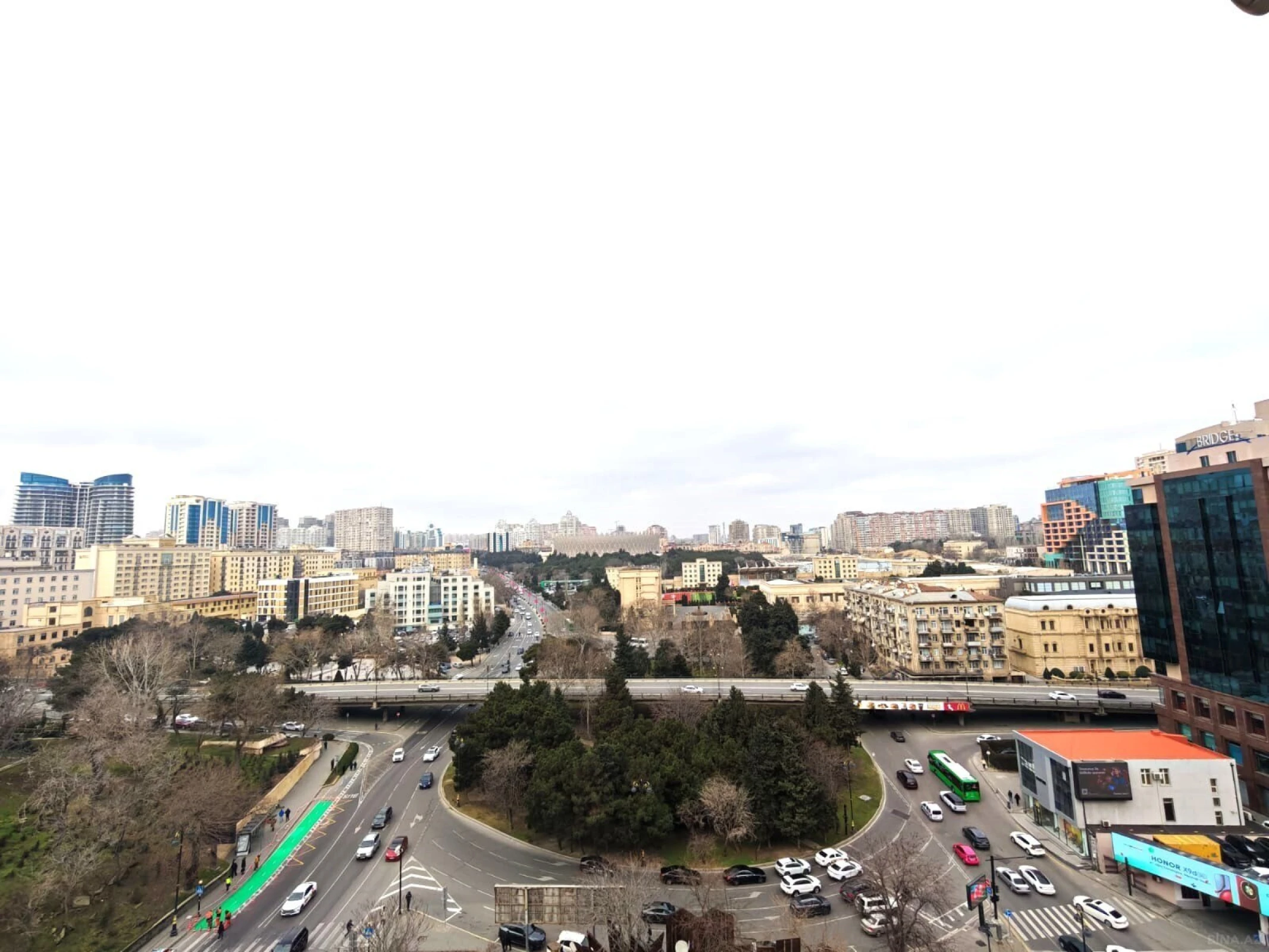 Satılır 3 otaqlı mənzil 106 m²