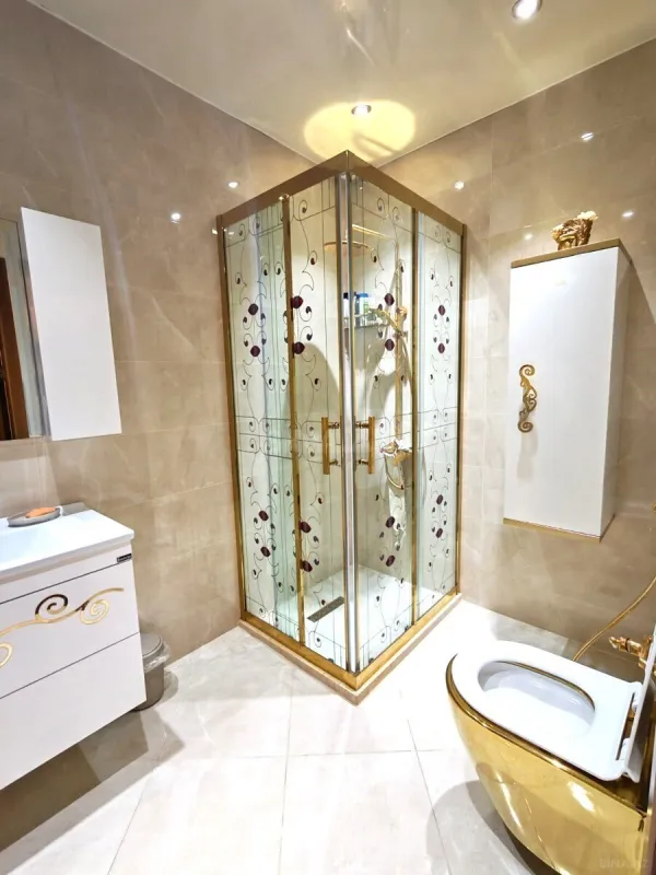 Satılır 3 otaqlı mənzil 106 m²