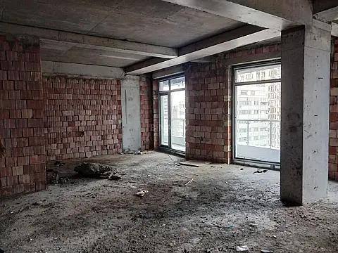 Satılır 3 otaqlı mənzil 106 m²