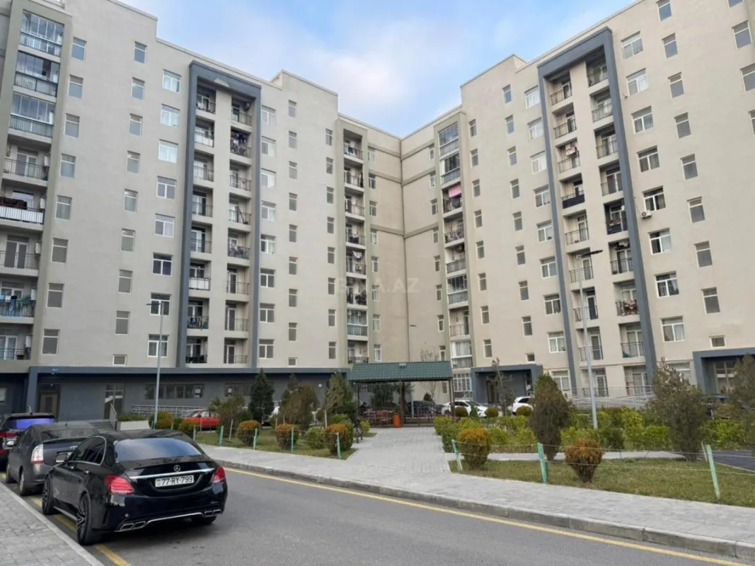 Satılır 2 otaqlı mənzil 70 m²