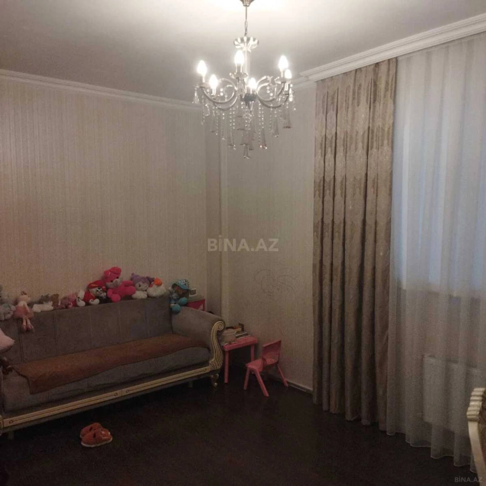 Satılır 2 otaqlı mənzil 70 m²