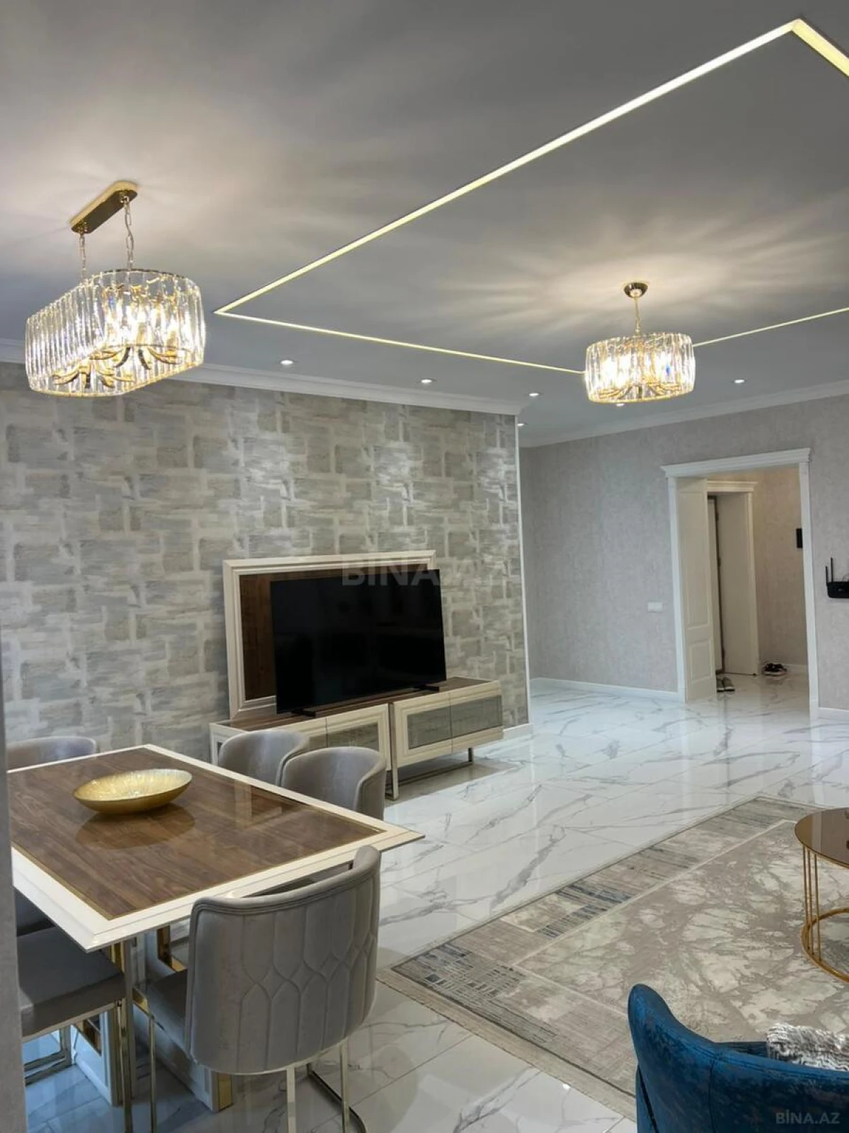 Satılır 3 otaqlı mənzil 148 m²