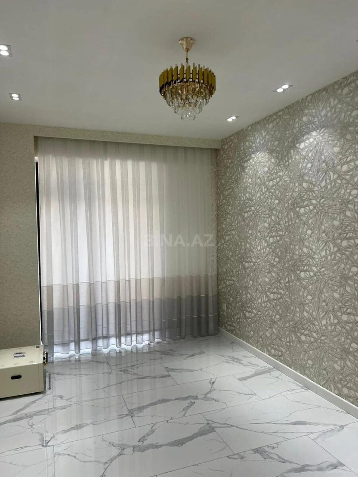 Satılır 3 otaqlı mənzil 148 m²