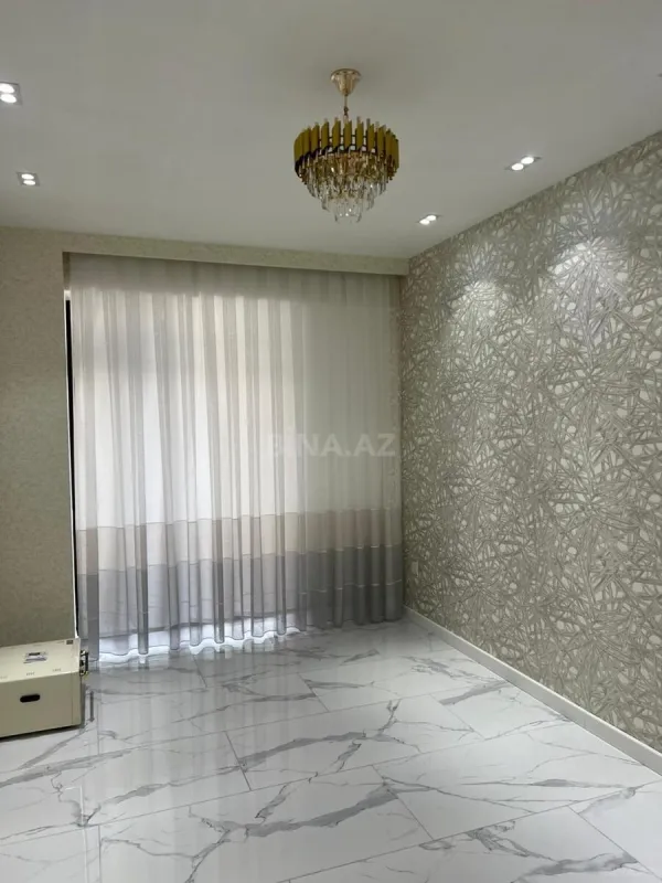Satılır 3 otaqlı mənzil 148 m²