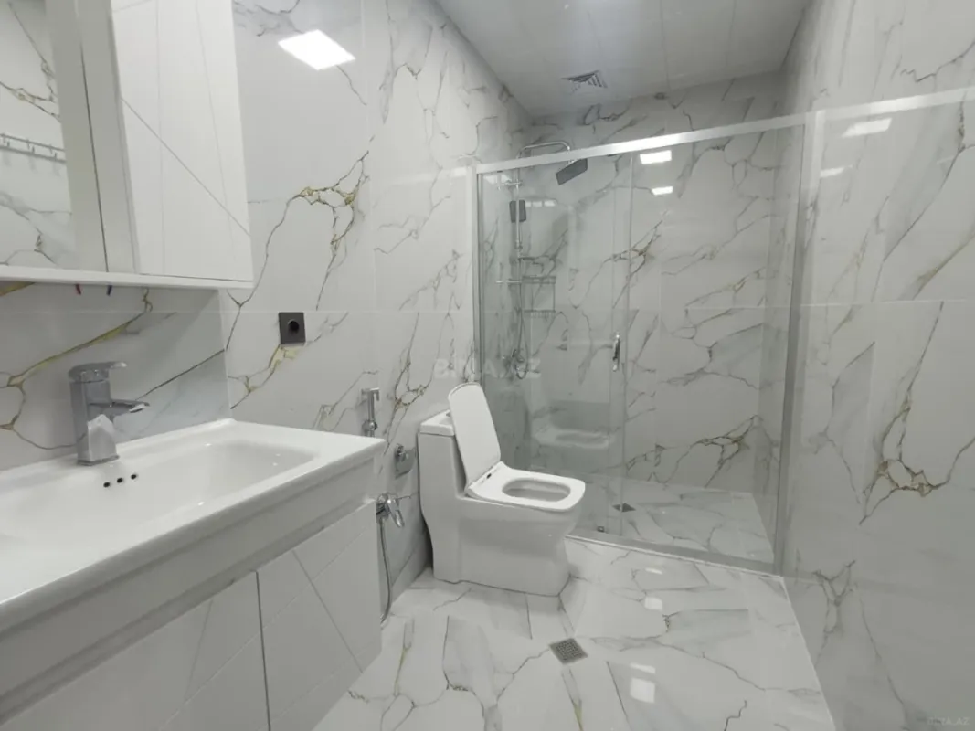Kirayə verilir 2 otaqlı mənzil 70 m²