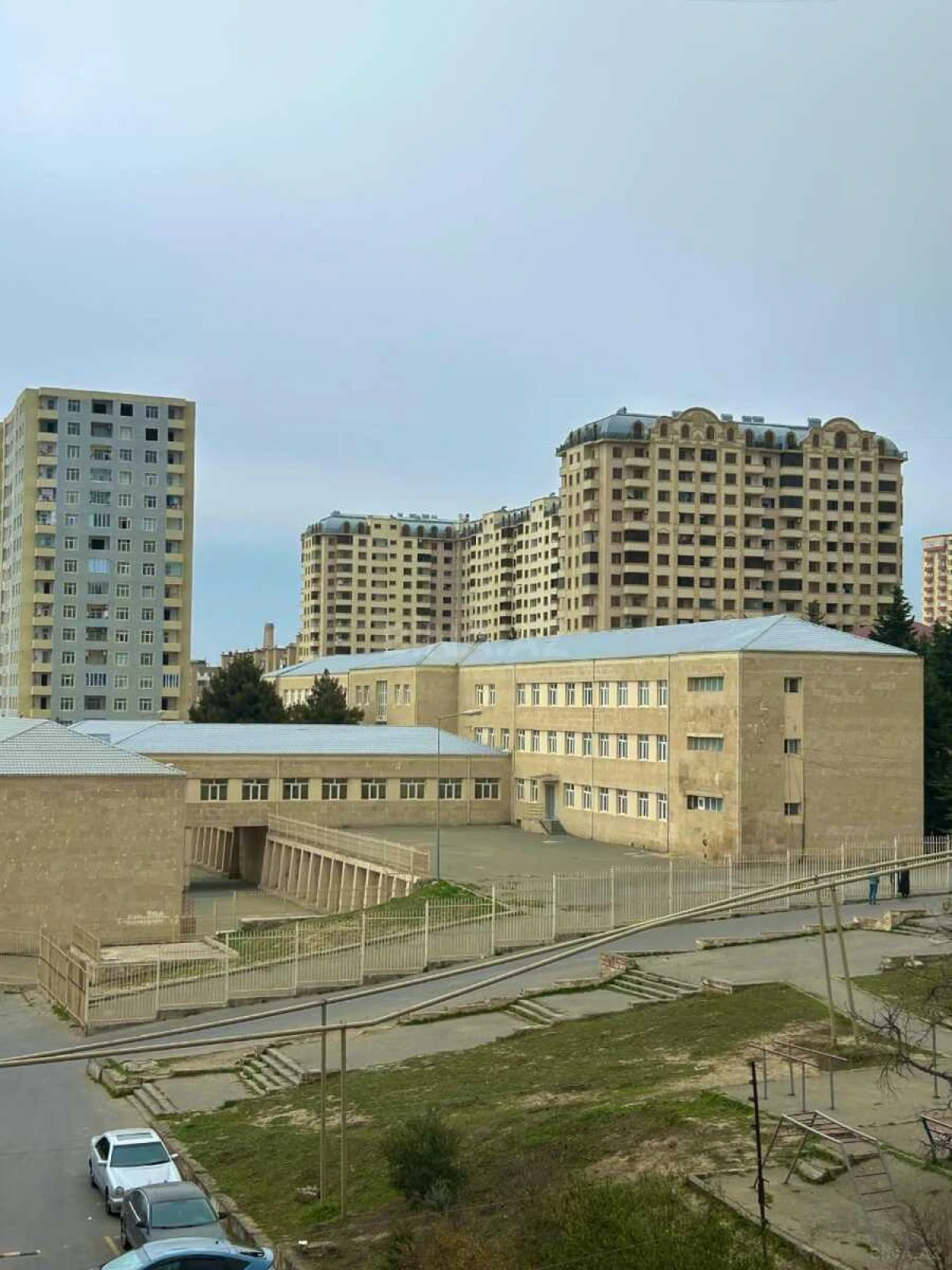 Satılır 3 otaqlı mənzil 63 m²