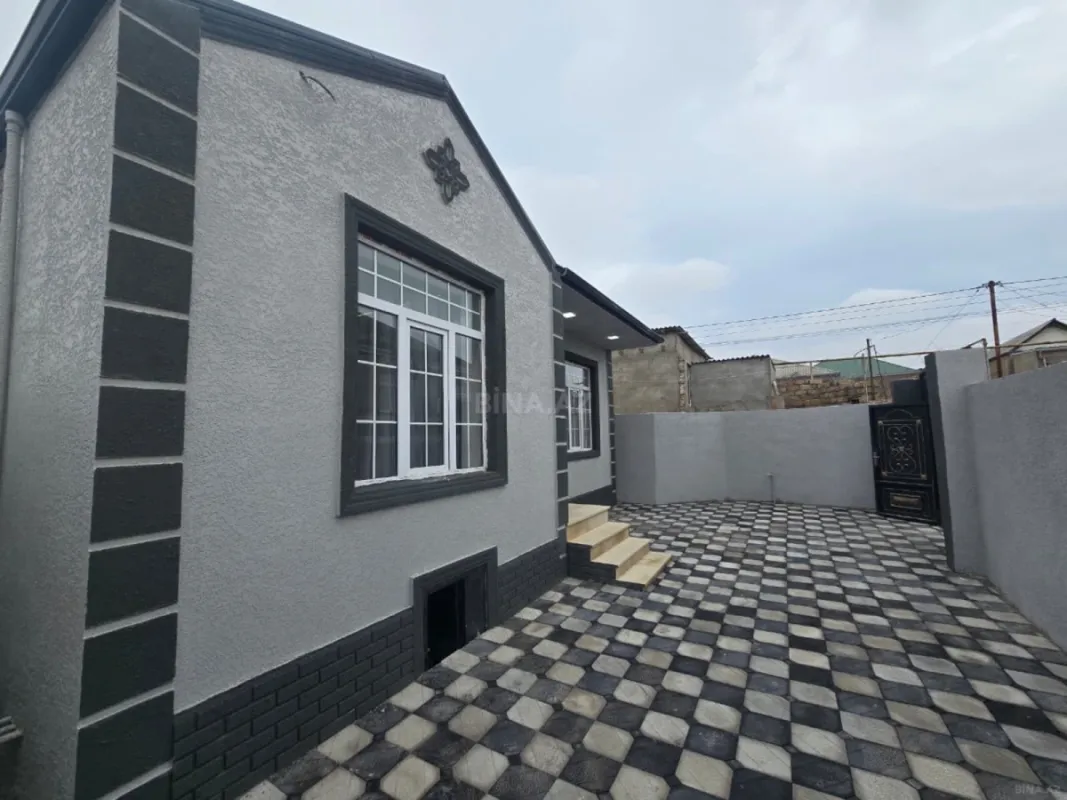 Satılır 3 otaqlı həyət evi 100 m²
