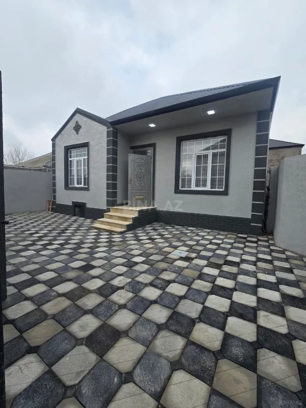 Satılır 3 otaqlı həyət evi 100 m²