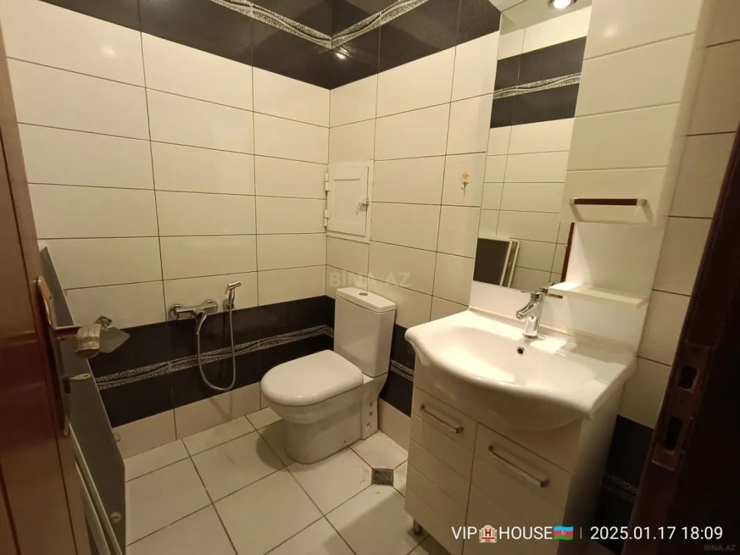 Kirayə verilir 3 otaqlı mənzil 130 m²