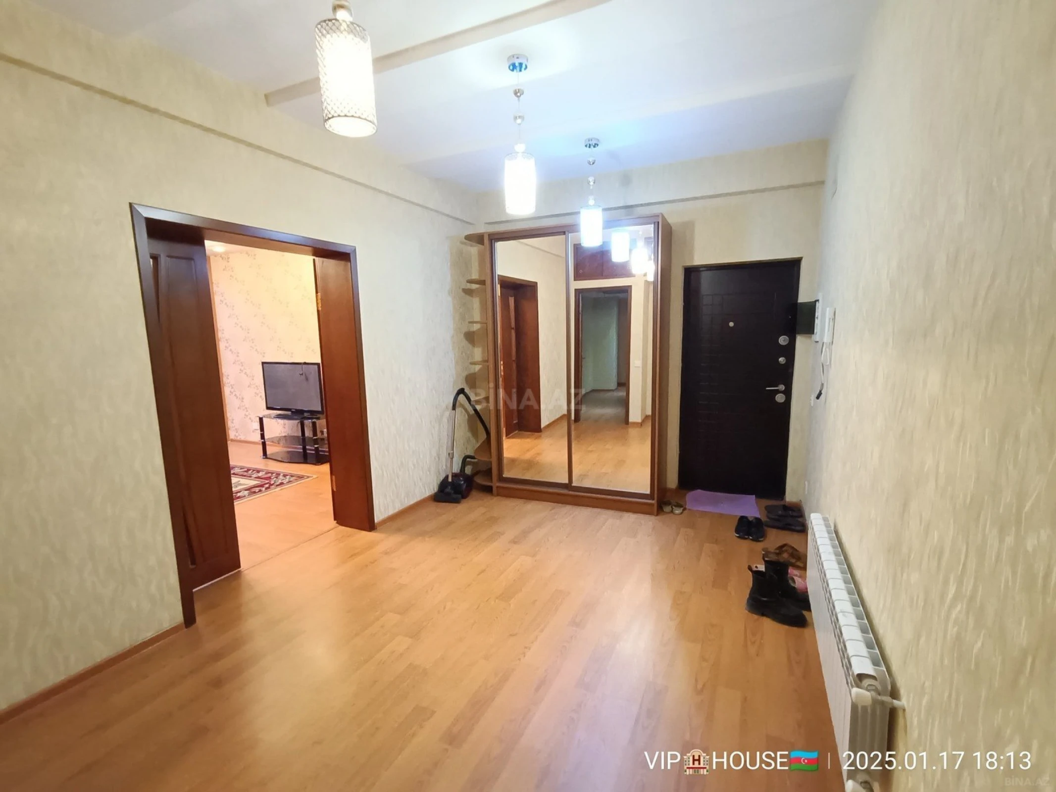 Kirayə verilir 3 otaqlı mənzil 130 m²