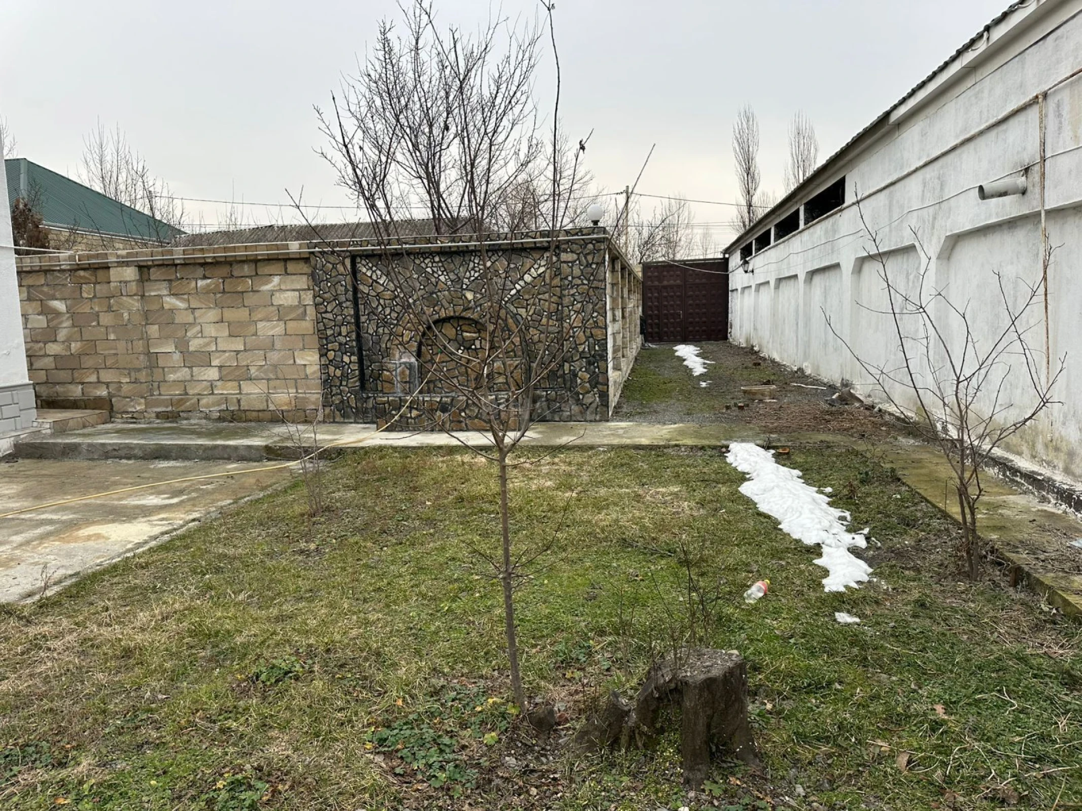 Satılır 5 otaqlı həyət evi 160 m²