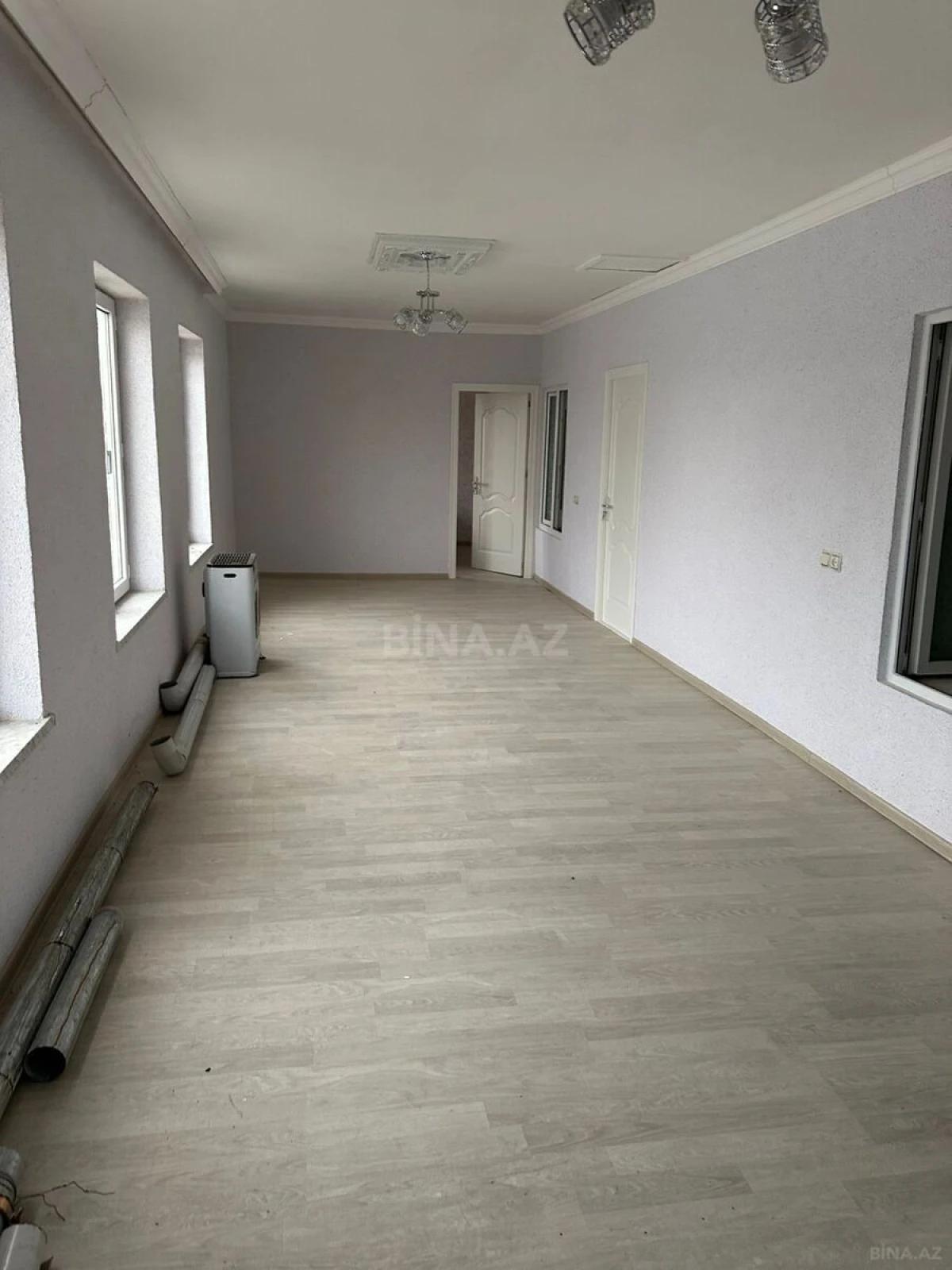 Satılır 5 otaqlı həyət evi 160 m²
