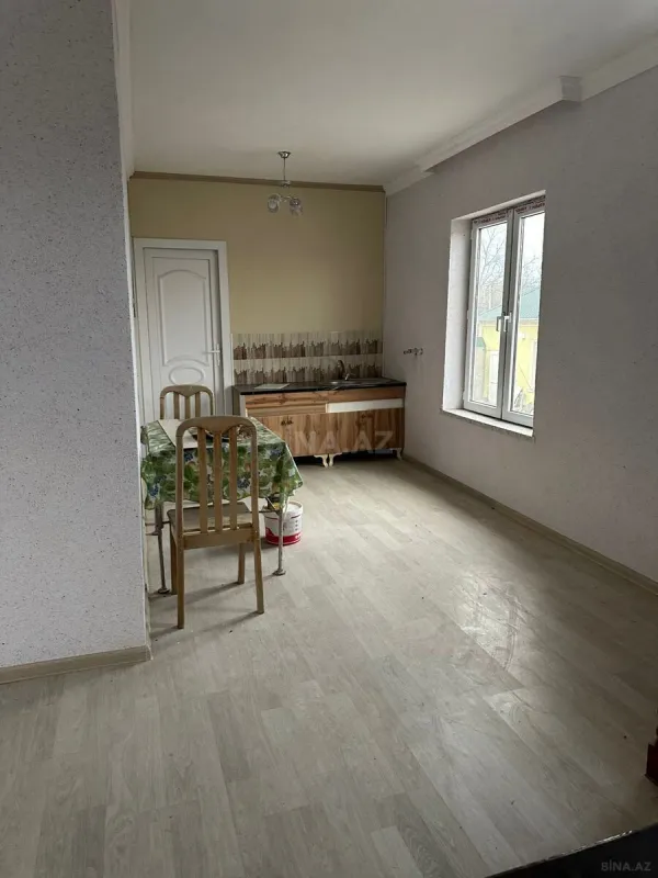 Satılır 5 otaqlı həyət evi 160 m²