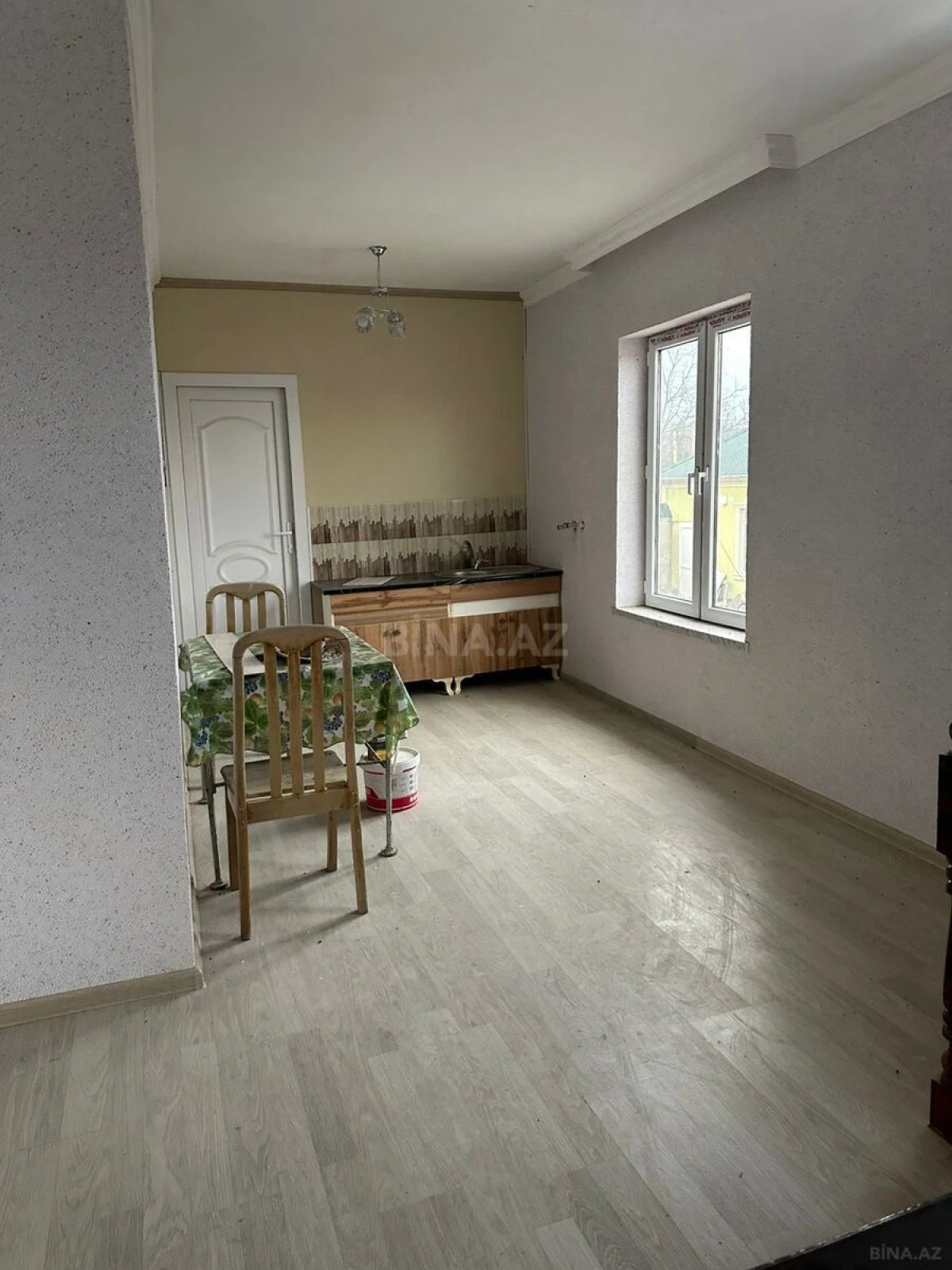 Satılır 5 otaqlı həyət evi 160 m²