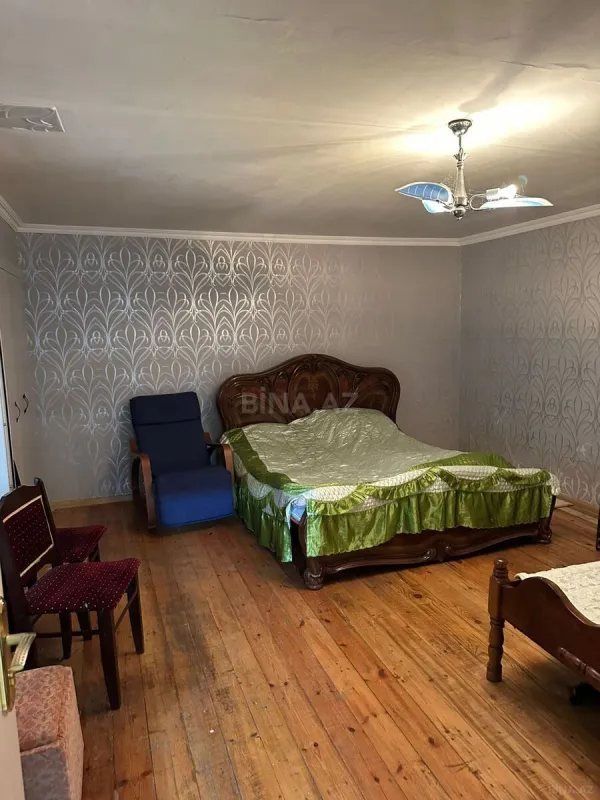 Satılır 5 otaqlı həyət evi 160 m²