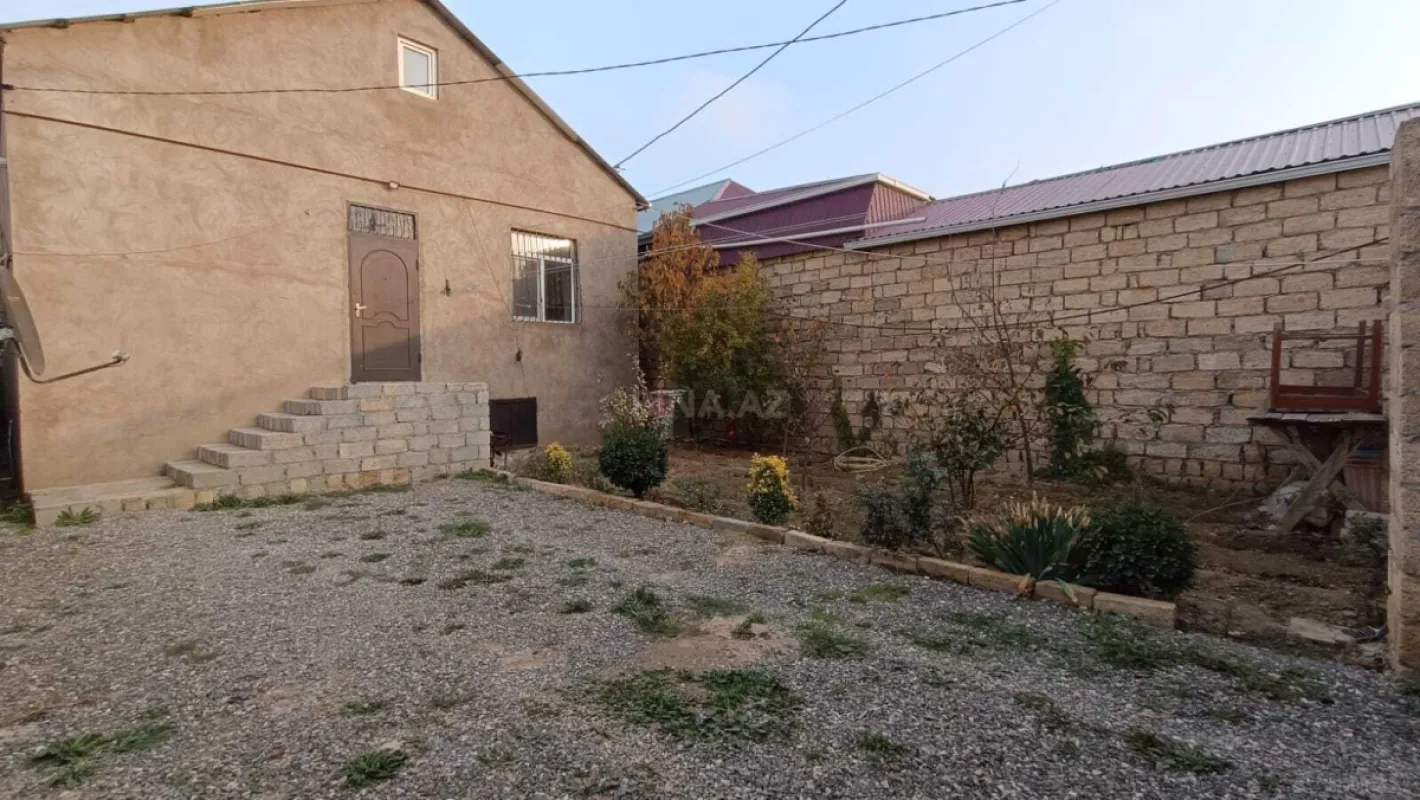 Satılır 4 otaqlı həyət evi 106 m²
