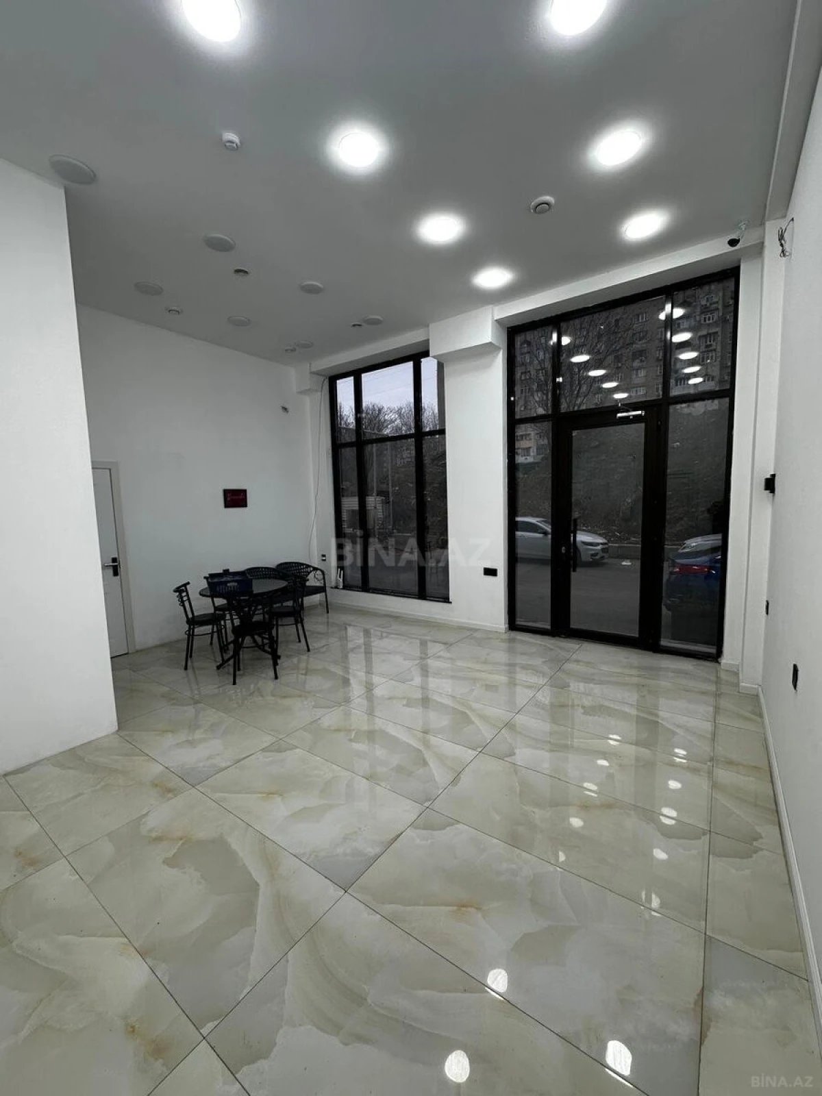 Kirayə verilir obyekt 60 m²