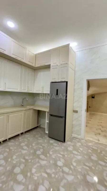 Satılır 4 otaqlı həyət evi 180 m²