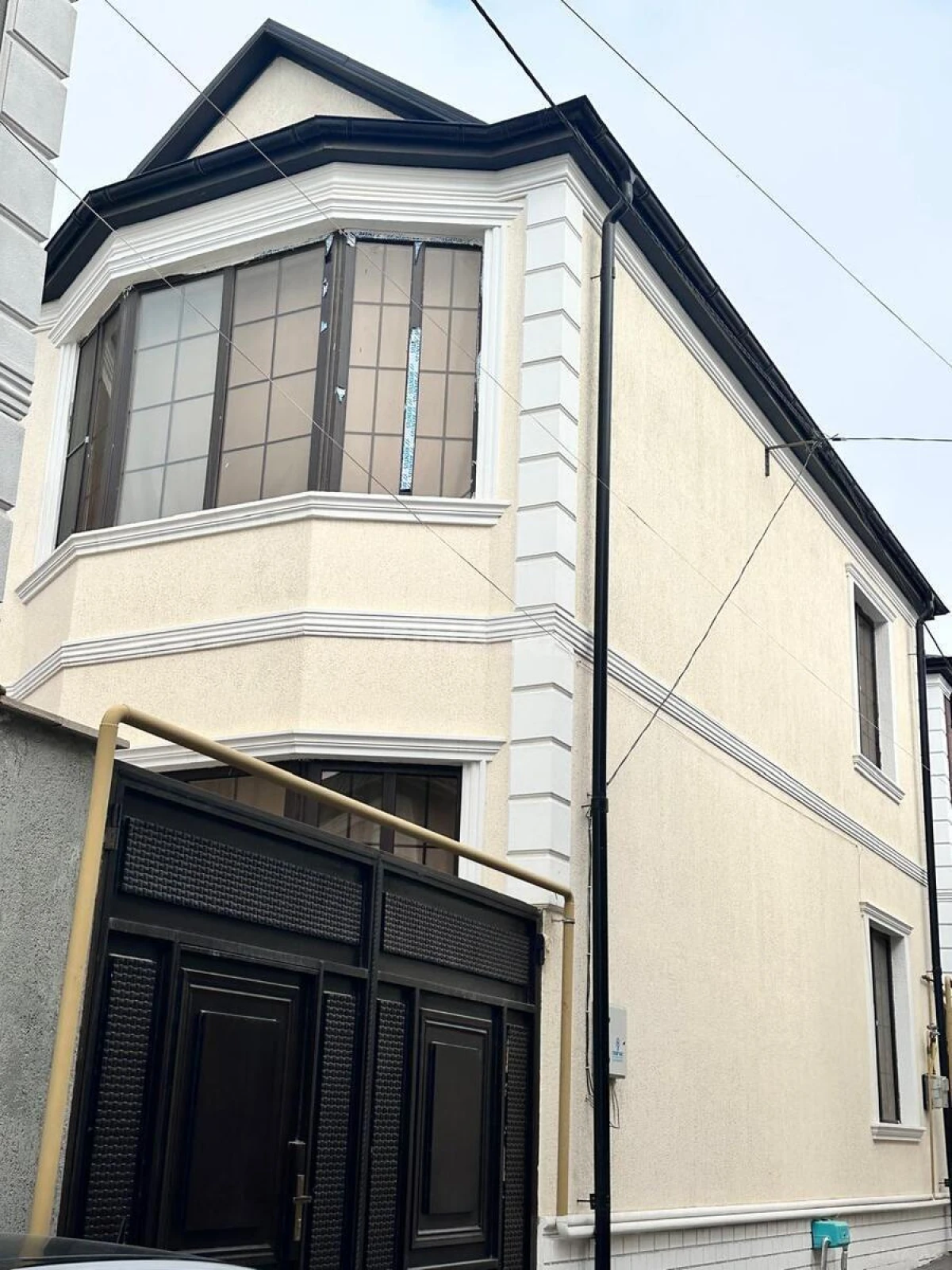 Satılır 4 otaqlı həyət evi 180 m²