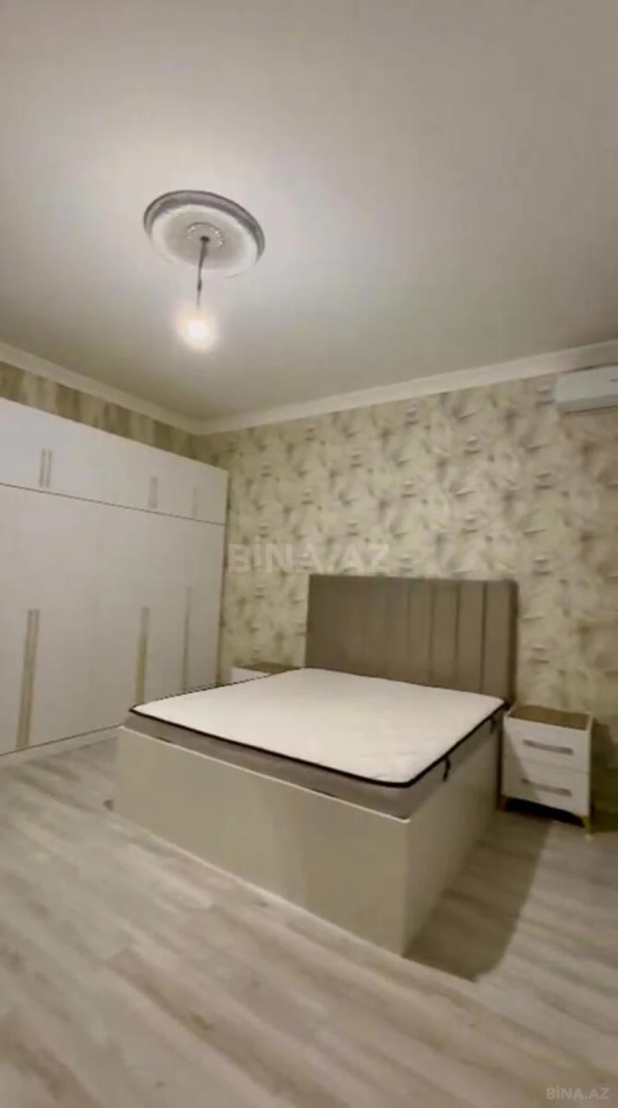 Satılır 4 otaqlı həyət evi 180 m²