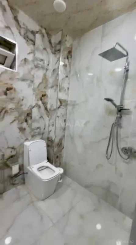 Satılır 4 otaqlı həyət evi 180 m²