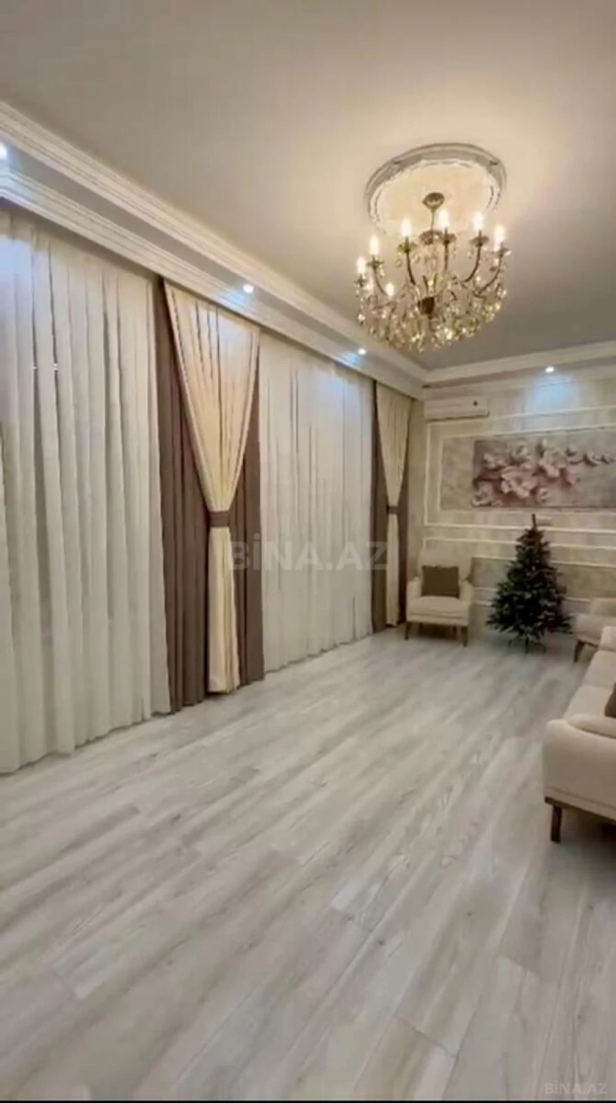 Satılır 4 otaqlı həyət evi 180 m²