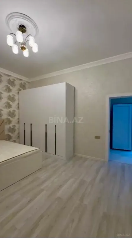 Satılır 4 otaqlı həyət evi 180 m²