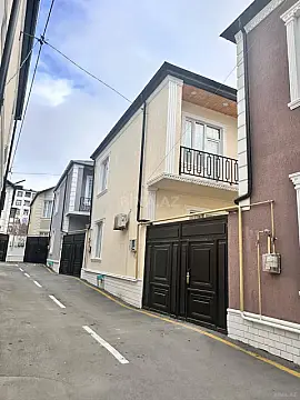 Satılır 4 otaqlı həyət evi 180 m²