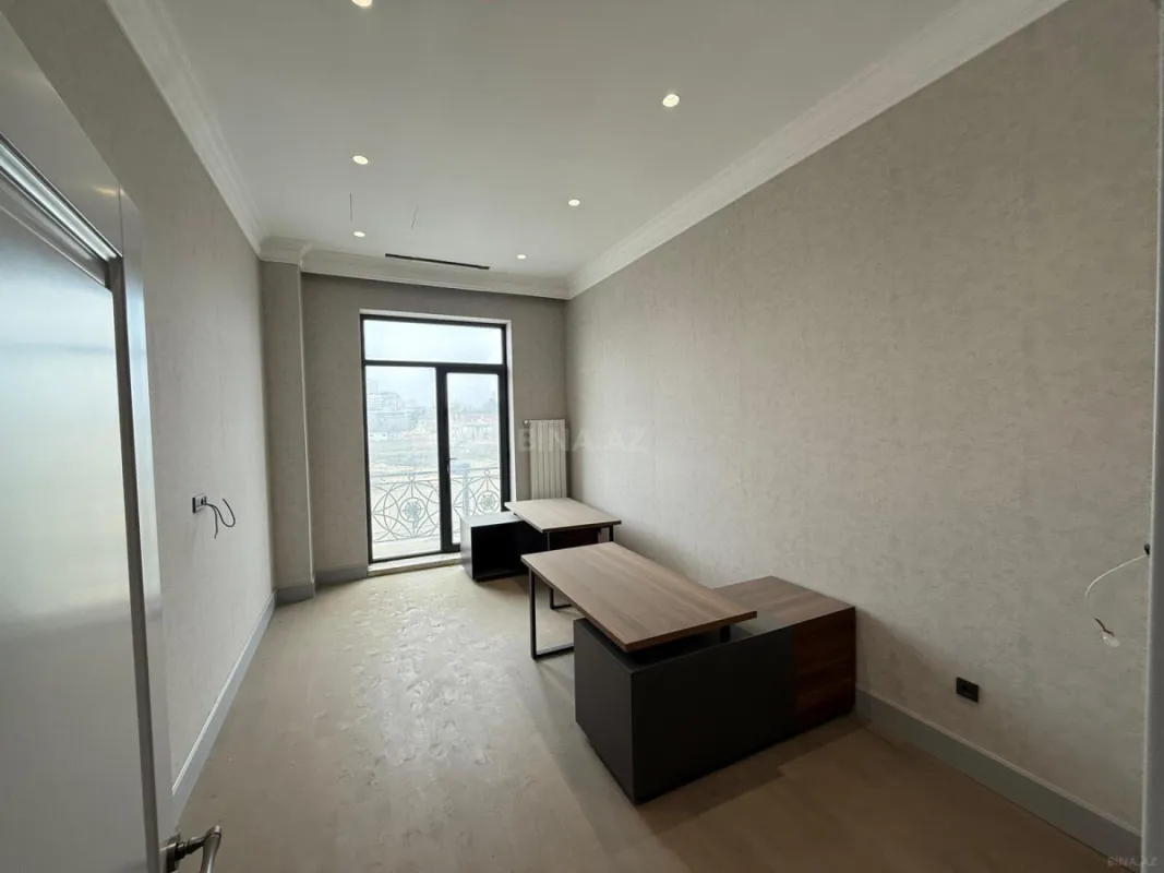 Kirayə verilir 4 otaqlı ofis 225 m²