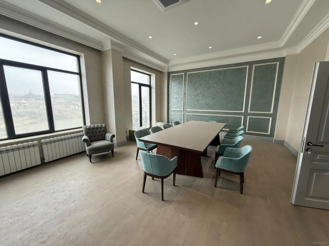 Kirayə verilir 4 otaqlı ofis 225 m²