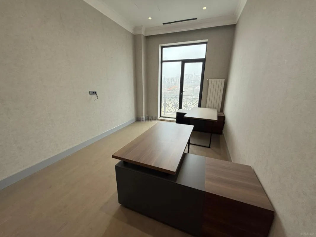 Kirayə verilir 4 otaqlı ofis 225 m²