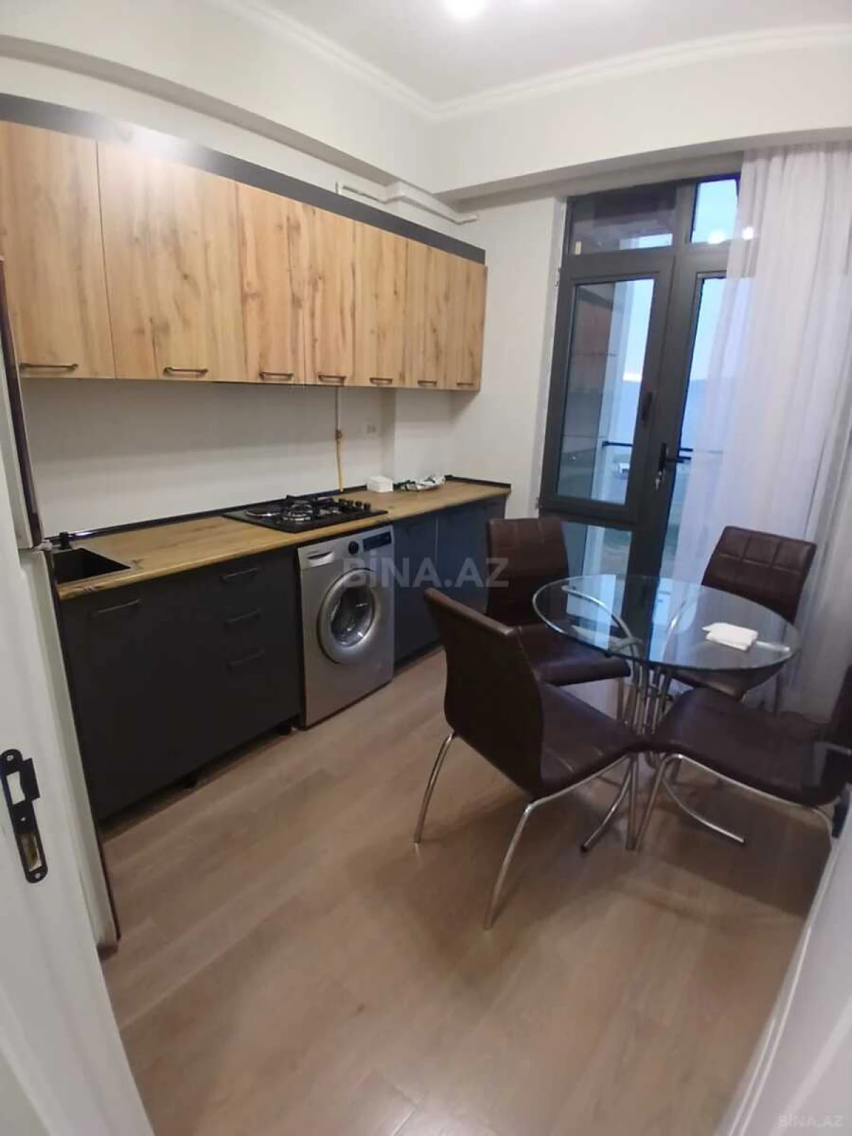Kirayə verilir 2 otaqlı mənzil 70 m²