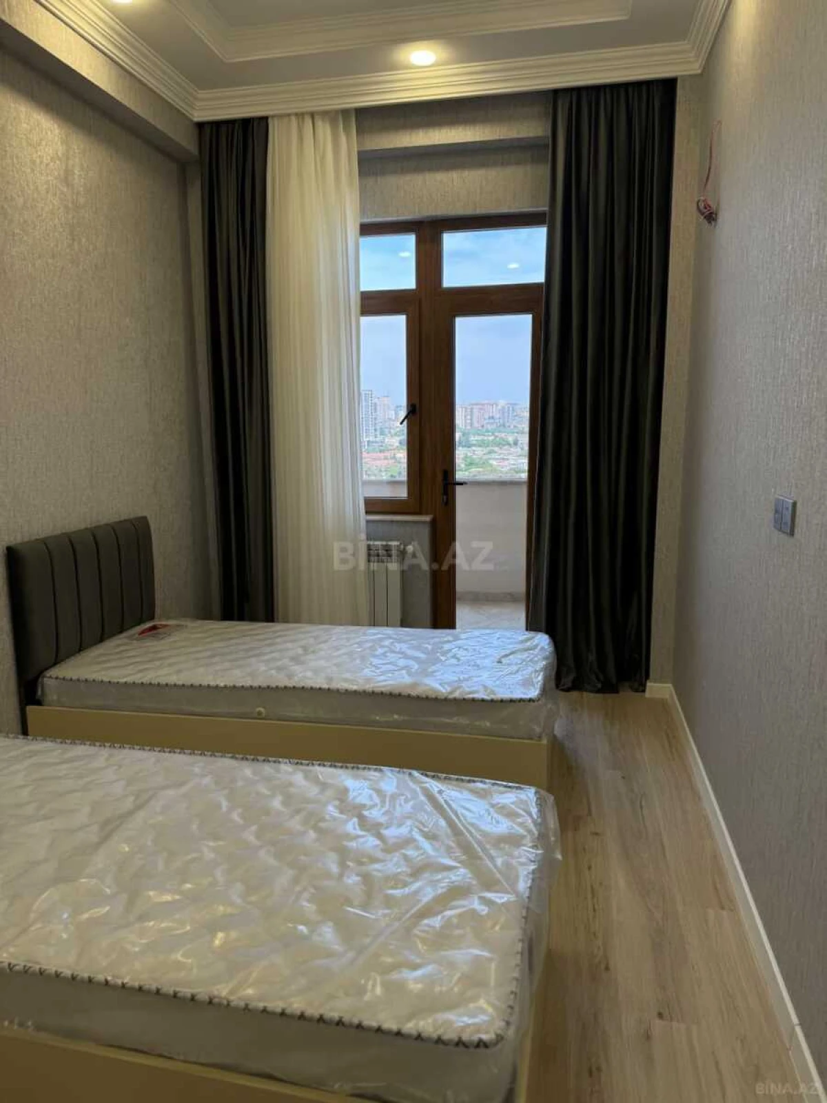 Kirayə verilir 3 otaqlı mənzil 87 m²