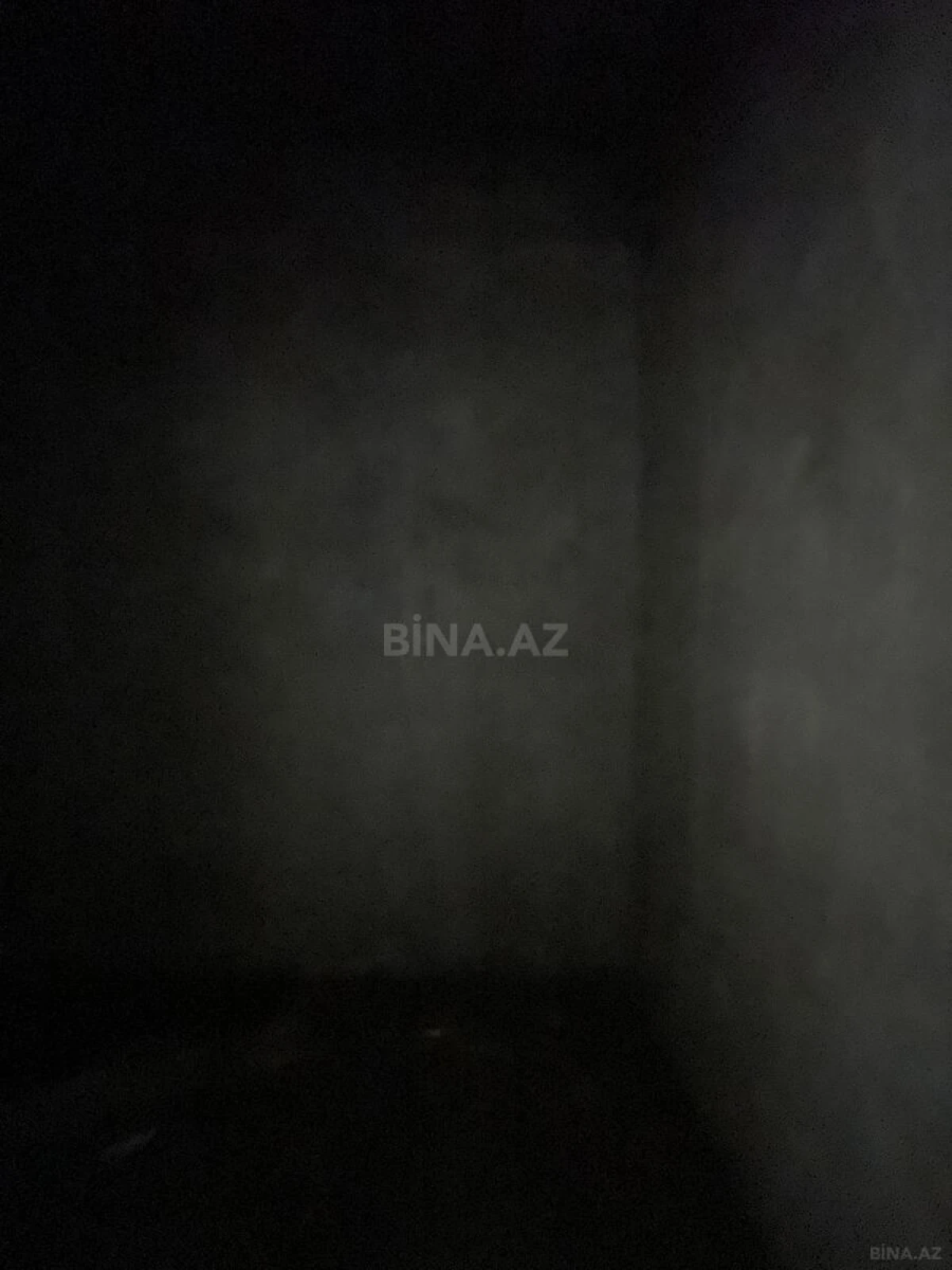 Satılır 4 otaqlı mənzil 215 m²