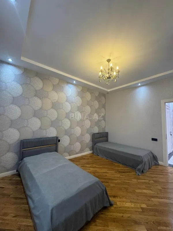Satılır 4 otaqlı həyət evi 165 m²