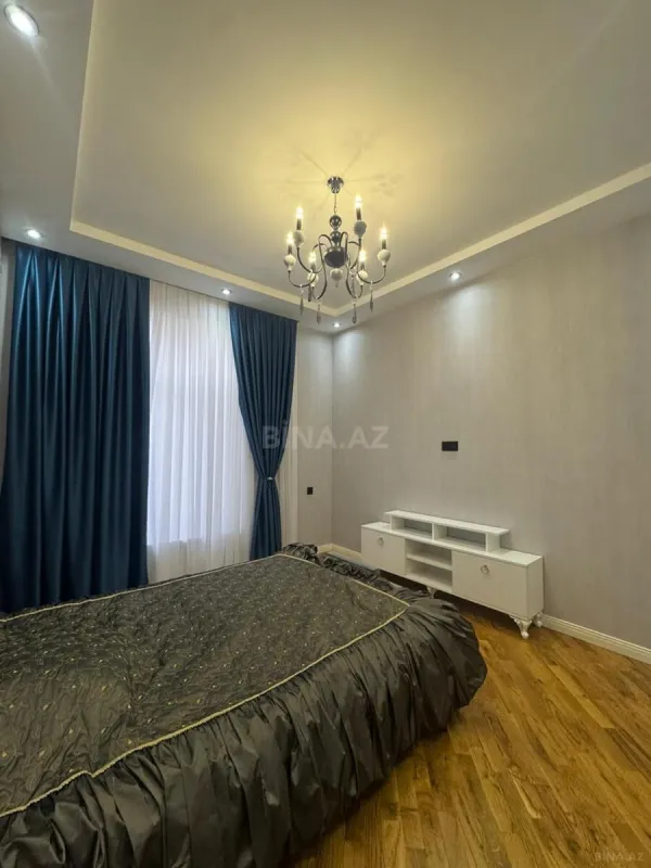 Satılır 4 otaqlı həyət evi 165 m²