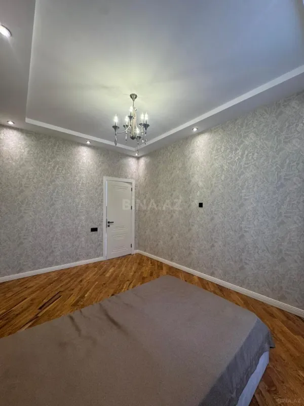 Satılır 4 otaqlı həyət evi 165 m²