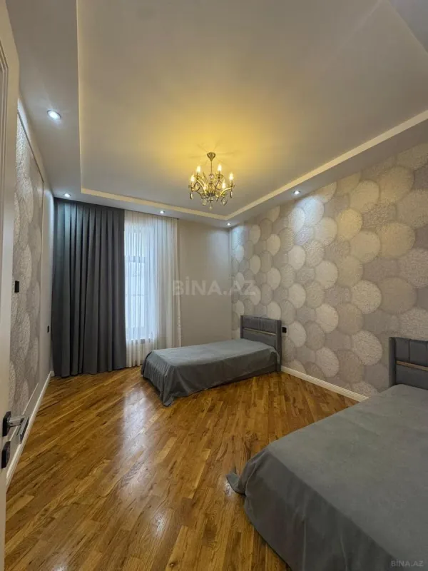 Satılır 4 otaqlı həyət evi 165 m²