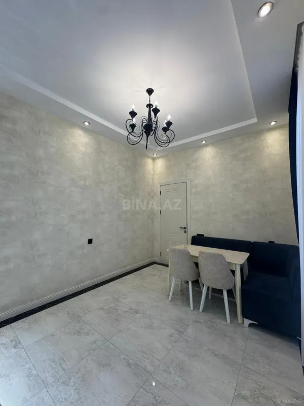 Satılır 4 otaqlı həyət evi 165 m²