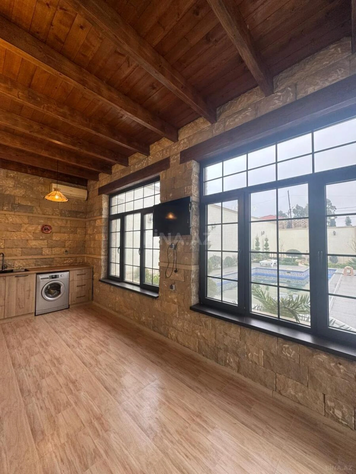 Satılır 4 otaqlı həyət evi 165 m²