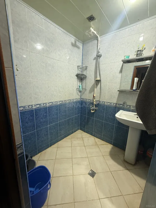 Satılır 5 otaqlı mənzil 110 m²