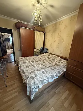 Satılır 5 otaqlı mənzil 110 m²