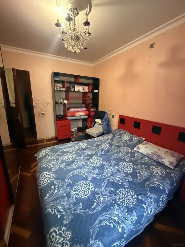 Satılır 5 otaqlı mənzil 110 m²