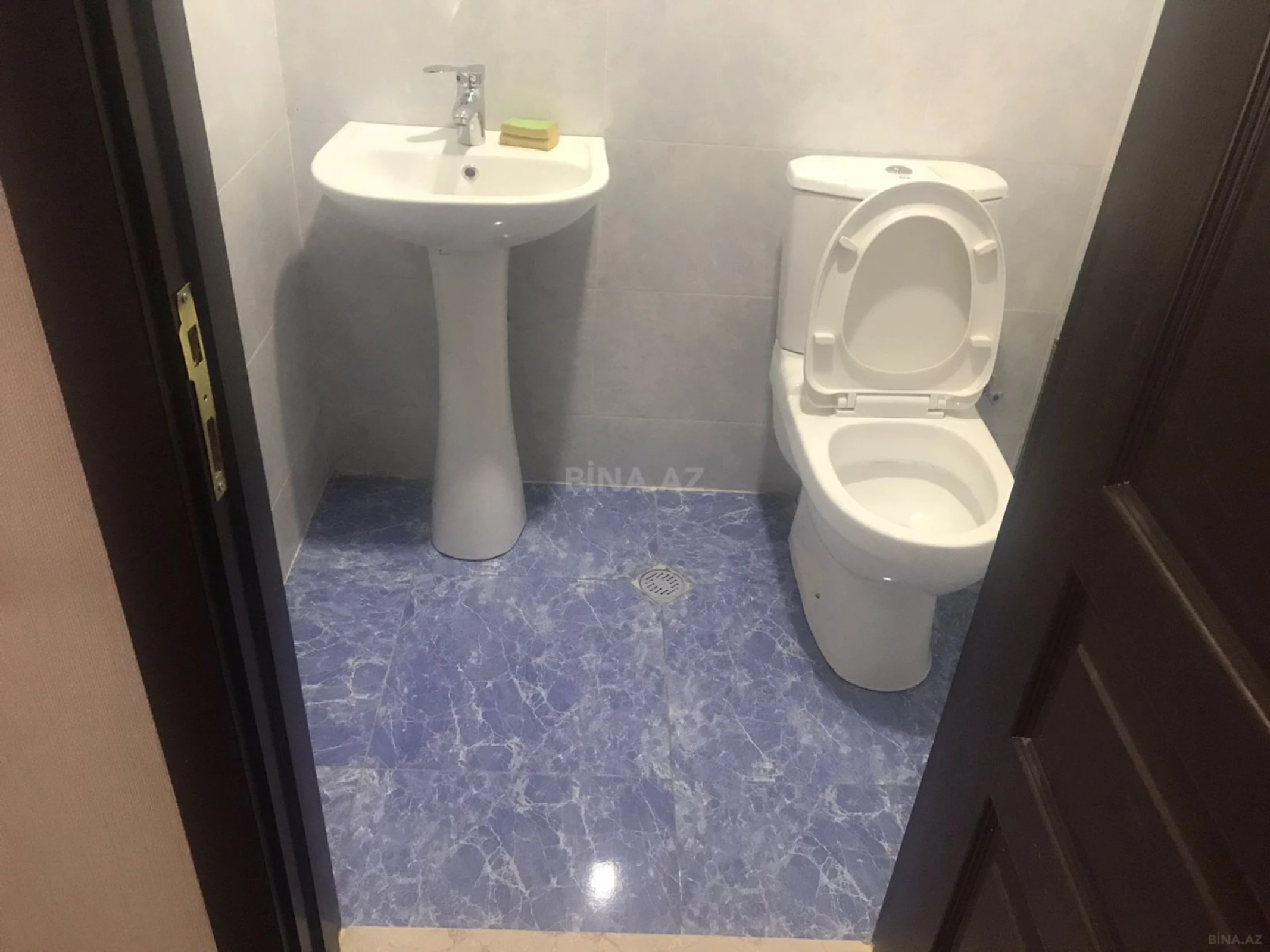 Kirayə verilir 3 otaqlı mənzil 75 m²